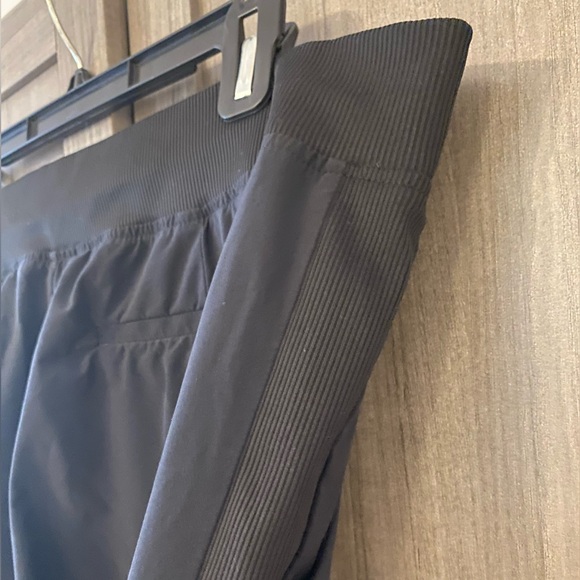 EUC Athleta Brooklyn Pants - Picture 4 of 5